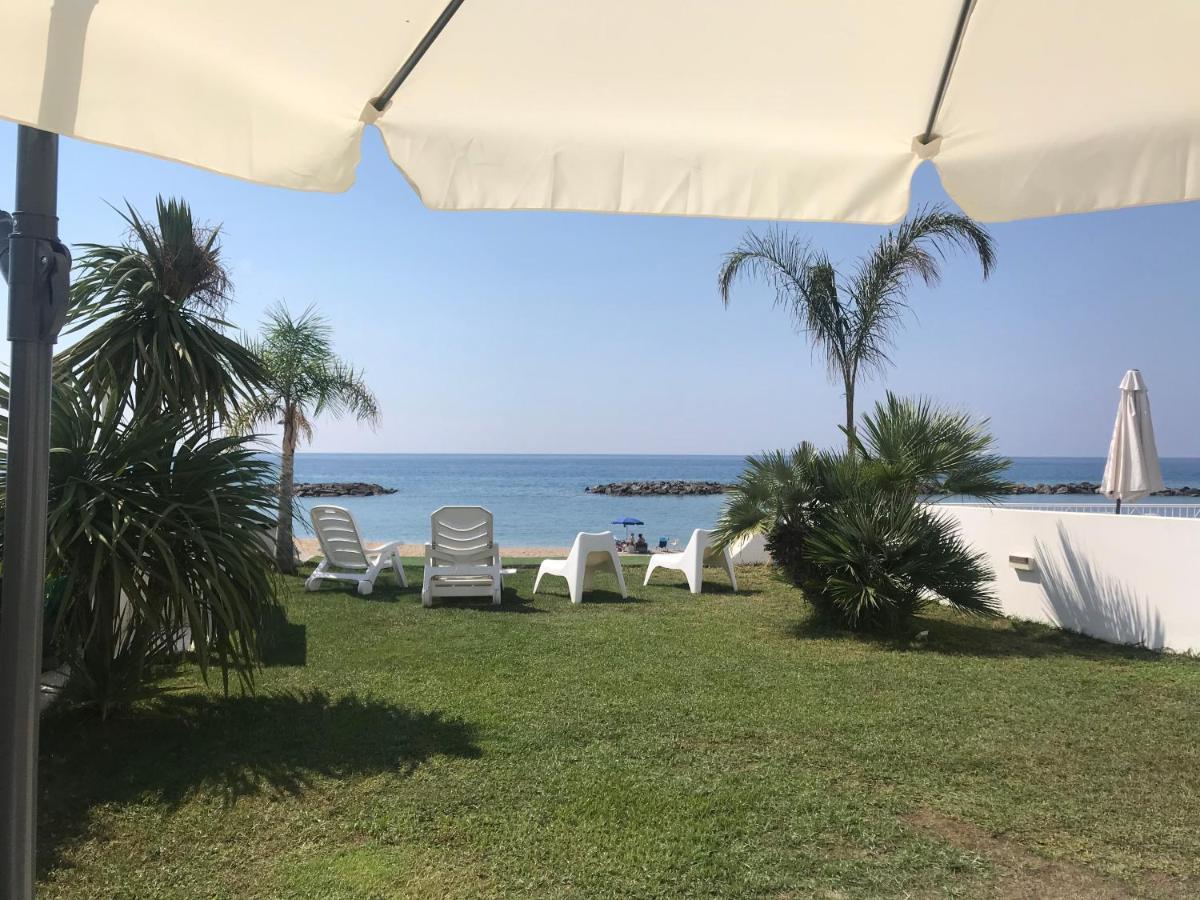 Villa A Diamante Sulla Spiaggia Belvedere Marittimo Exterior photo